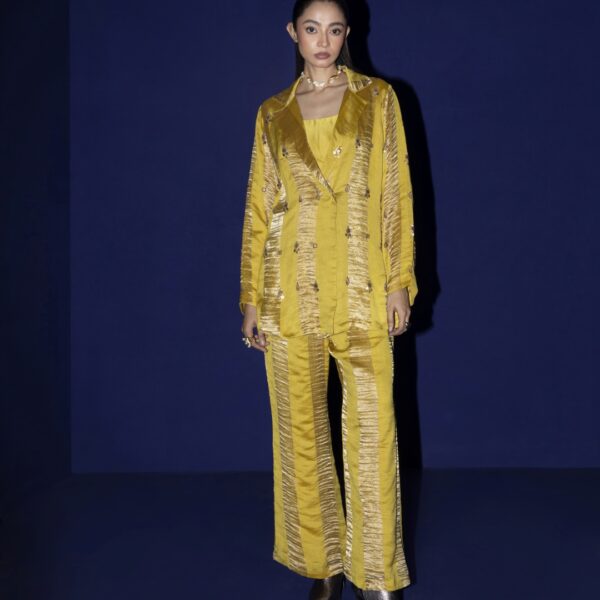 AAKAR BLAZER SET