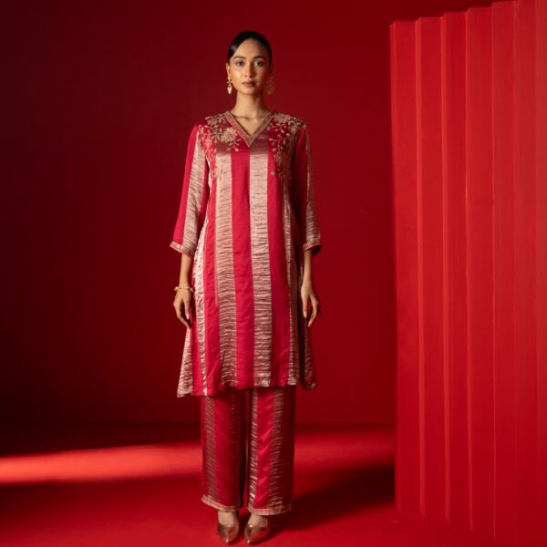 AAKAR KURTA SET